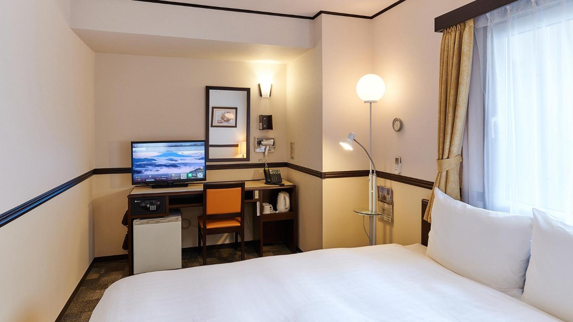 Toyoko Inn Fukuyama-Eki Shinkansen Minami-Guchi Rum bild